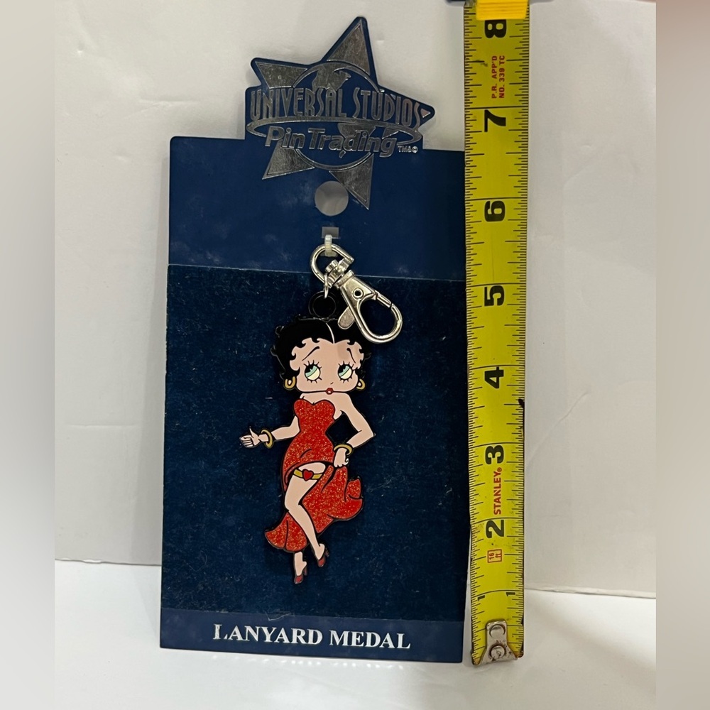 Universal Studios Betty Boop Red Lanyard Medal - Picture 4 of 5